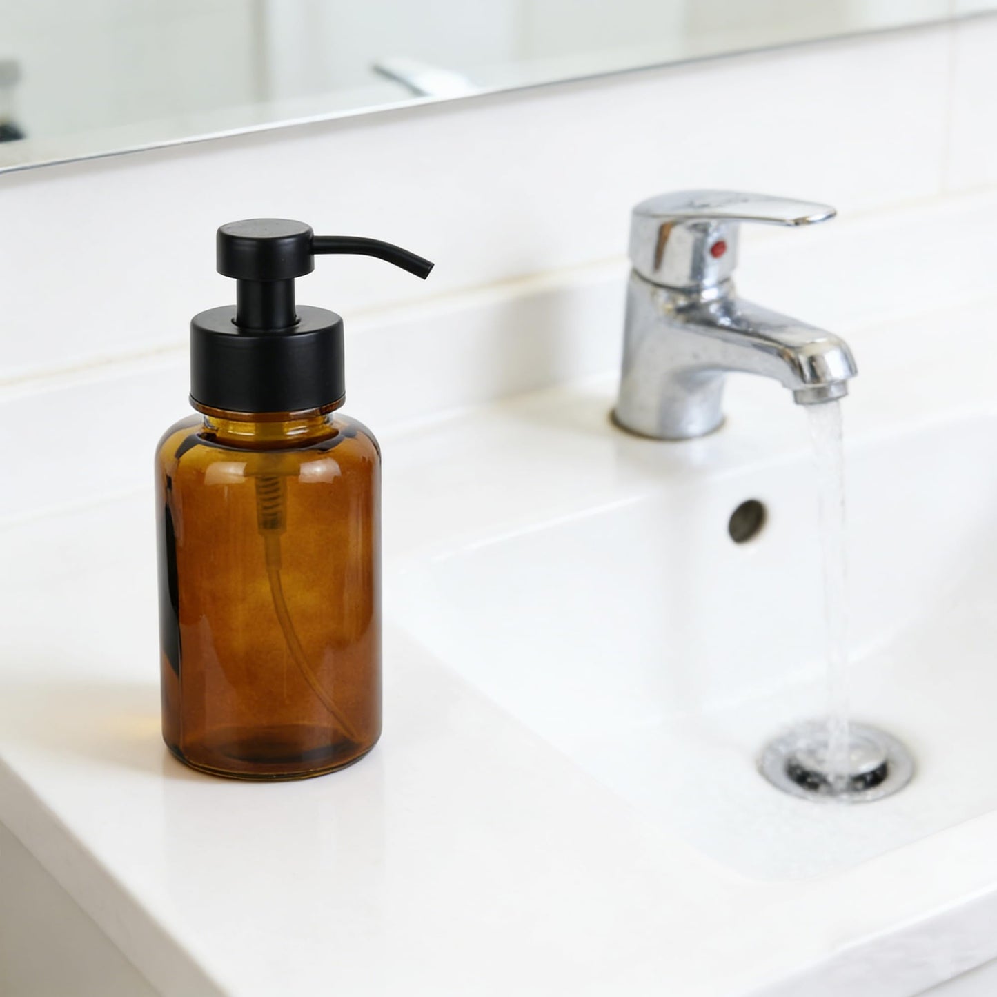 SDlumeiy 15 oz Amber-Tinted Thick Glass Foaming Soap Dispenser, Refillable Foaming Soap Dispenser with Black Rust-Proof Foam Pump