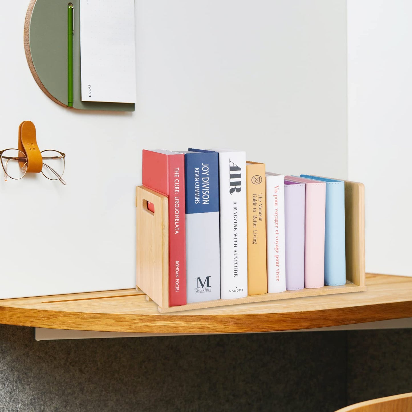 SHILIPAIJC Small Desktop Bookshelf with Carry Handles, Countertop Bookcase