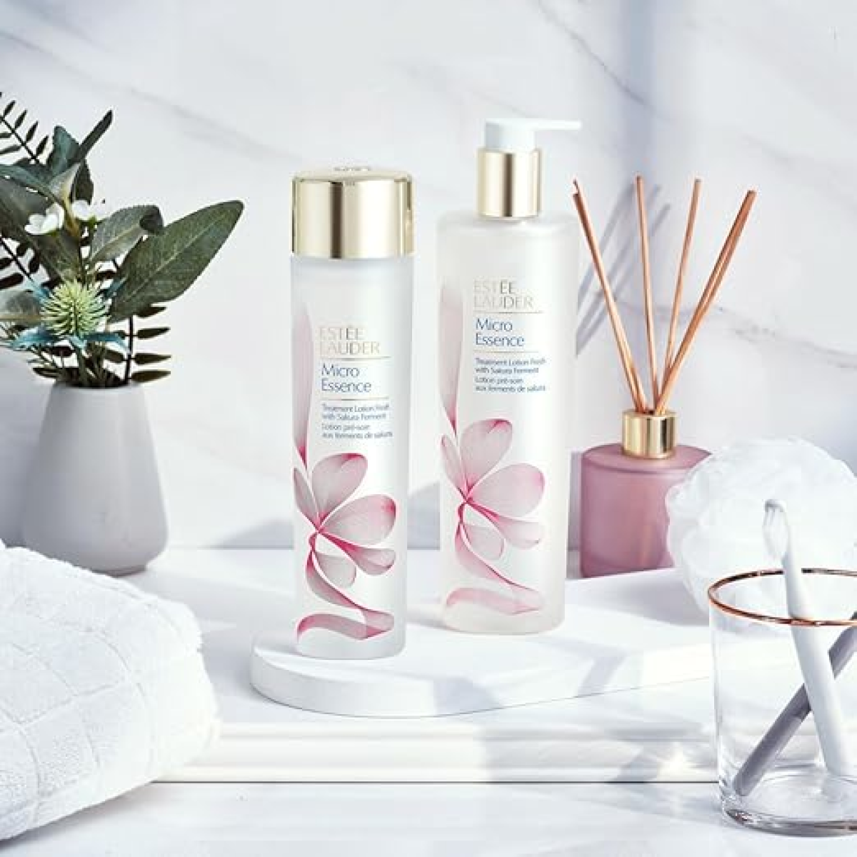 Estee Lauder Essence Treatment Lotion Fresh with Sakura Ferment 200ml