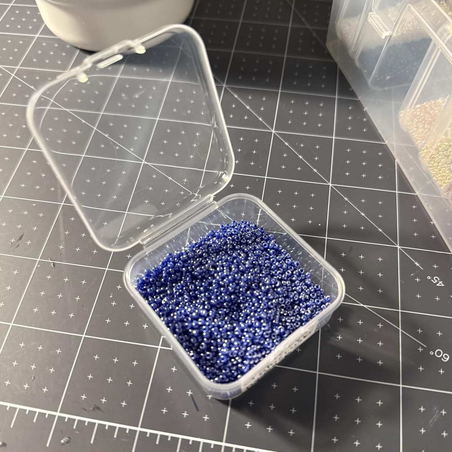 HAKZEON 2 Pack 92 Grids Small Bead Organisers, Clear Bead Storage Containers with Hinged Lid for Diamond Painting Accessories, Jewellery Making