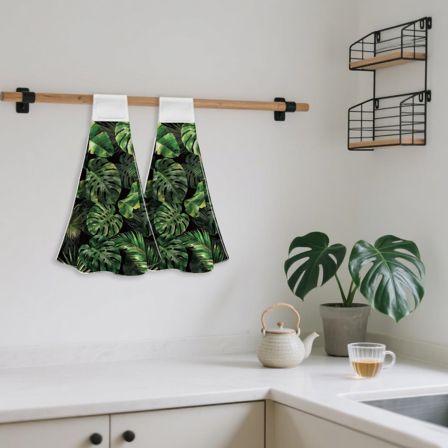 CUTHOLLOW 2 Pcs Tropical Monstera Deliciosa Hanging Kitchen Towels with Loop