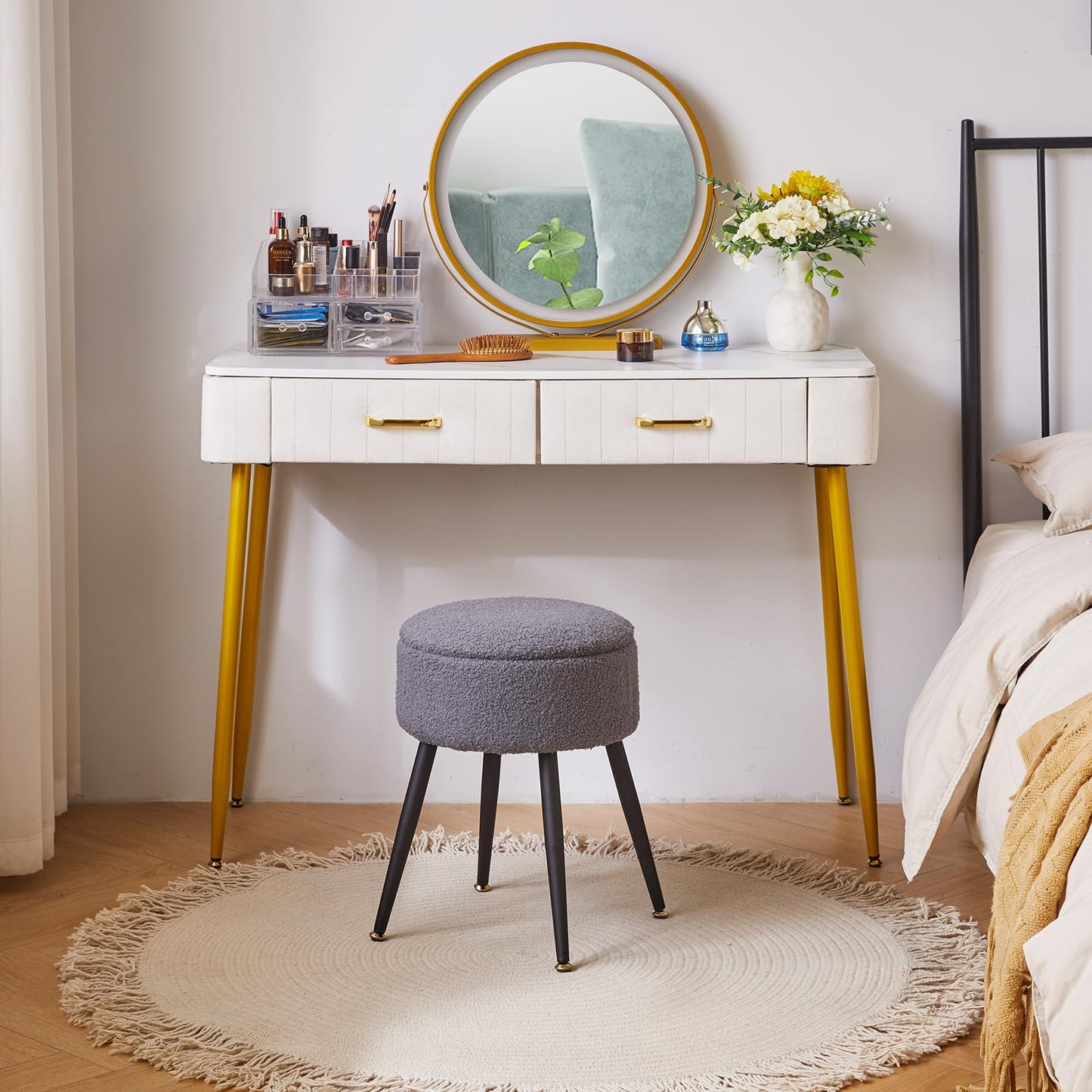 Aibiju Dressing Table Chair with Storage Space, Round Faux Teddy Fur Footrest Footstool Ottoman with 4 Metal Legs