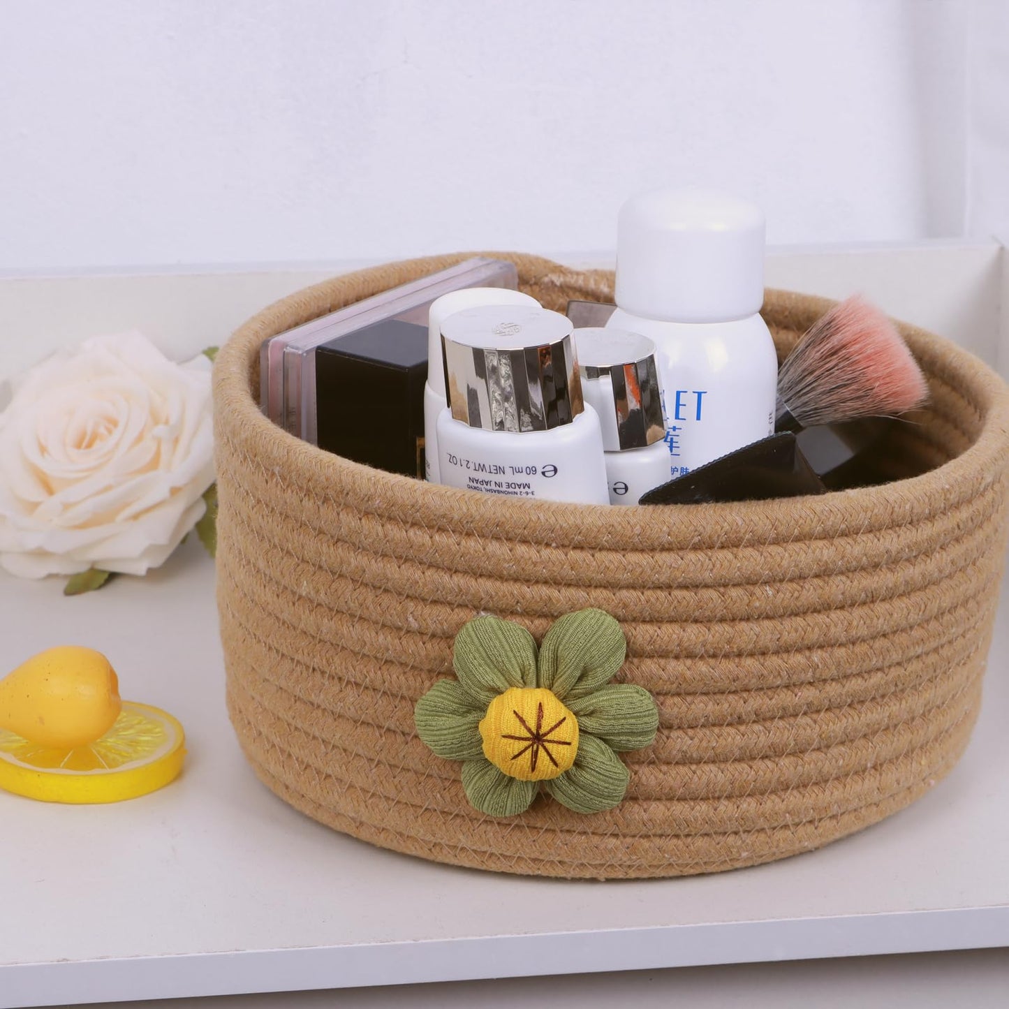 A Set of Three Large Covered Storage Baskets, Handmade Woven Fresh Style Desktop Decoration, Organizing Household Miscellaneous Items