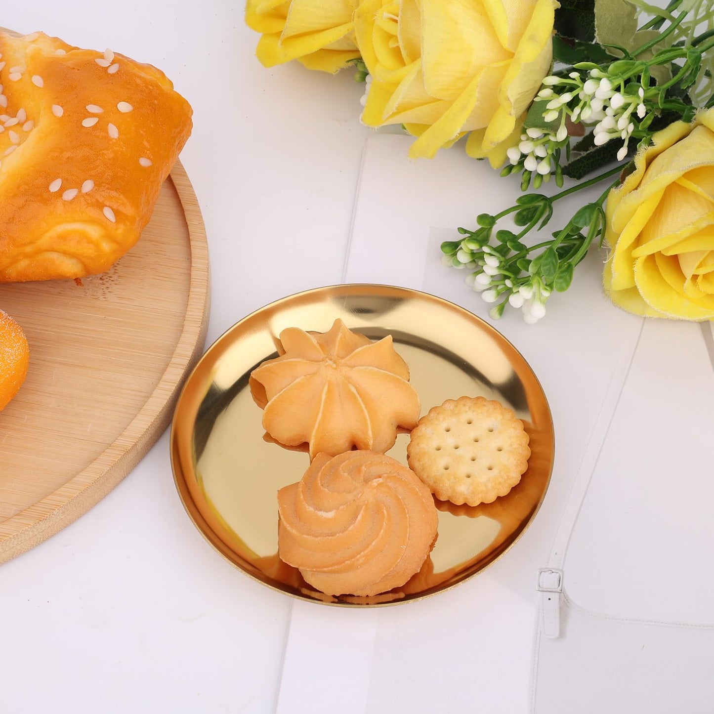 2pcs Gold Round Serving Trays, Stainless Steel Trinket Dish Decorative Jewelry Tray Small Gold Platters for Jewelry Cosmetics Countertop Dish