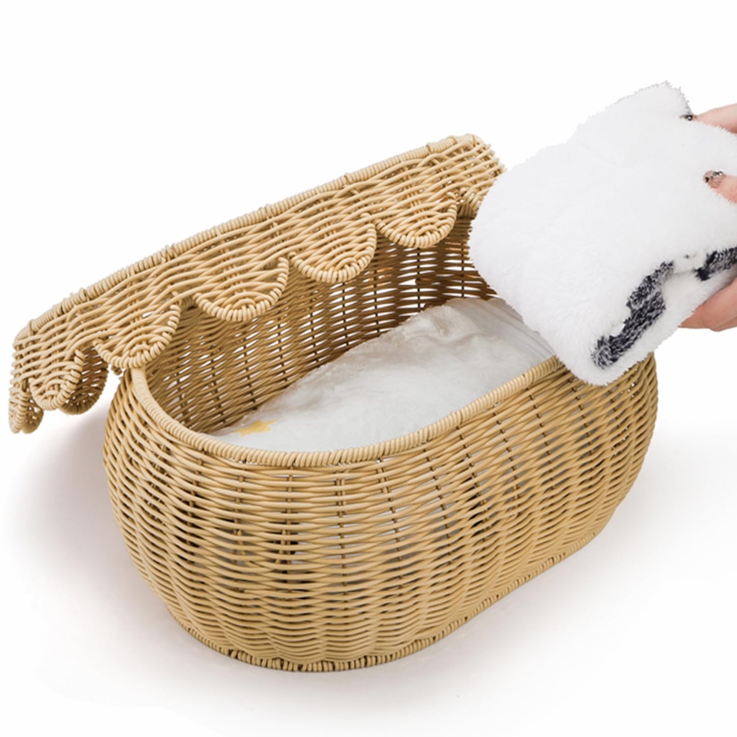 Tebery Set of 2 Wicker Storage Baskets with Lid, Hand Woven Scalloped Basket Boxes for Shelf, Sturdy Rattan Storage Bin Organizer for Home Decoration