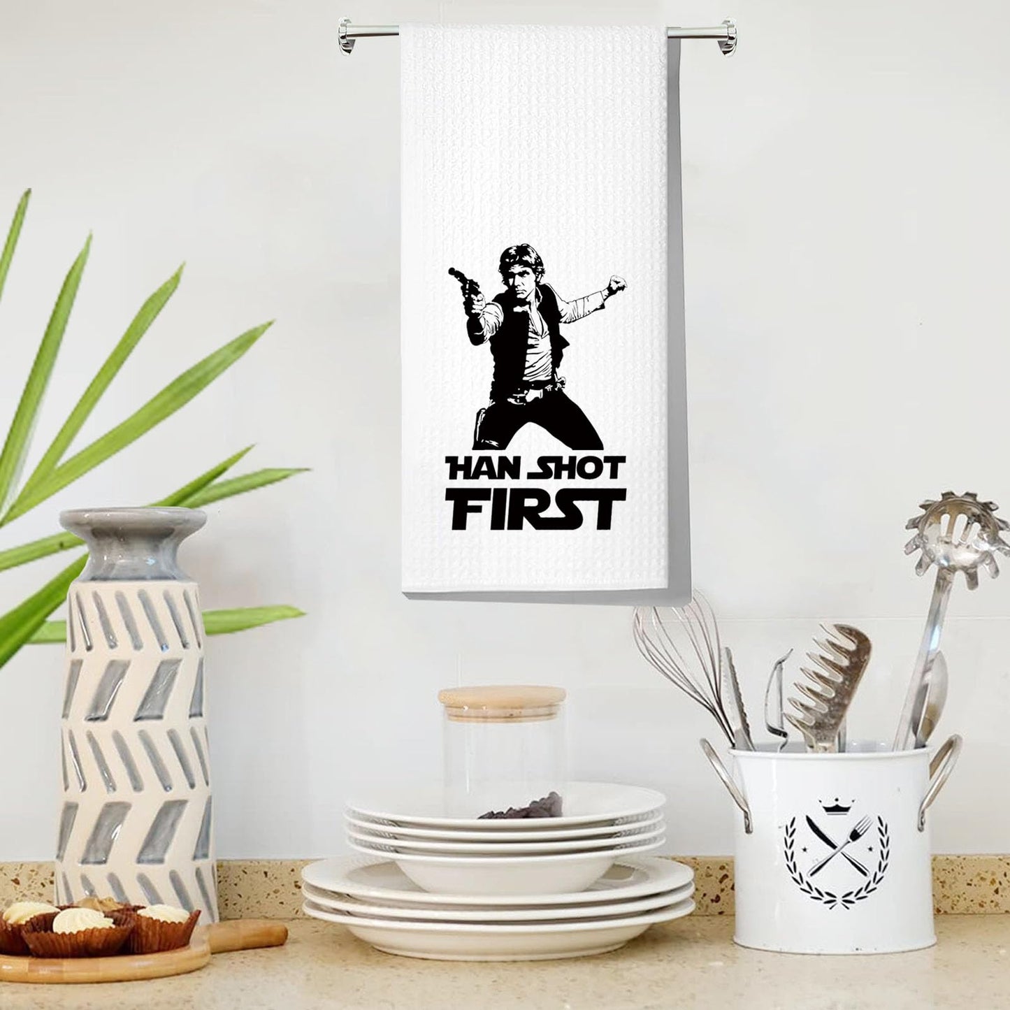 LEVLO Han Kitchen Towel Star Movie Fans Gift Han Shot First Tea Towel Han Merchandise (Han Shot First Towel)