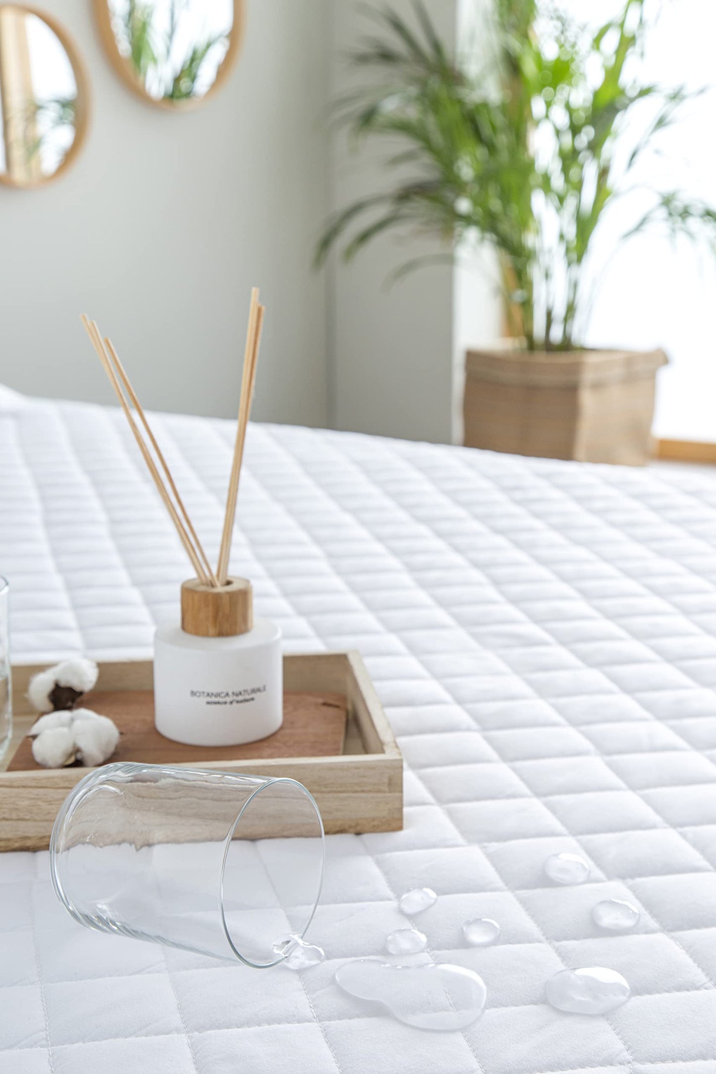 Todocama Mattress Protector, Anti Dust Mite Padding, Breathable, Waterproof and Hygienic (Bed 140 x 190/200 cm)