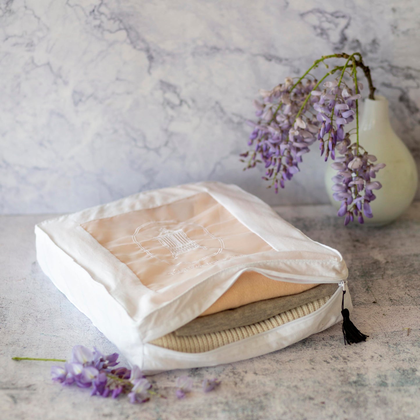 Total Wardrobe Care Cashmere Storage Bag Organiser. Anti-Moth, Breathable, Soft, Zipped Storage Bag To Protect Your Clothes From Dust