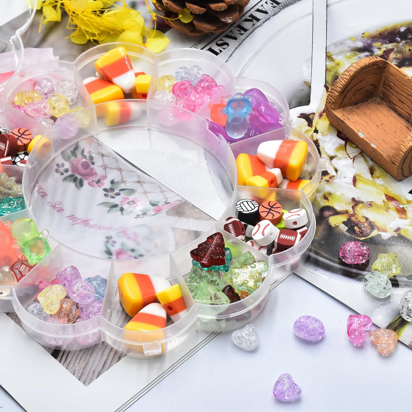 EVERMARKET 13 Grids Clear Plastic Bead Storage Containers,Floral Pattern Flip Top Jewelry Boxes Organizers for Jewelry Making and Crafts,Beads Rings