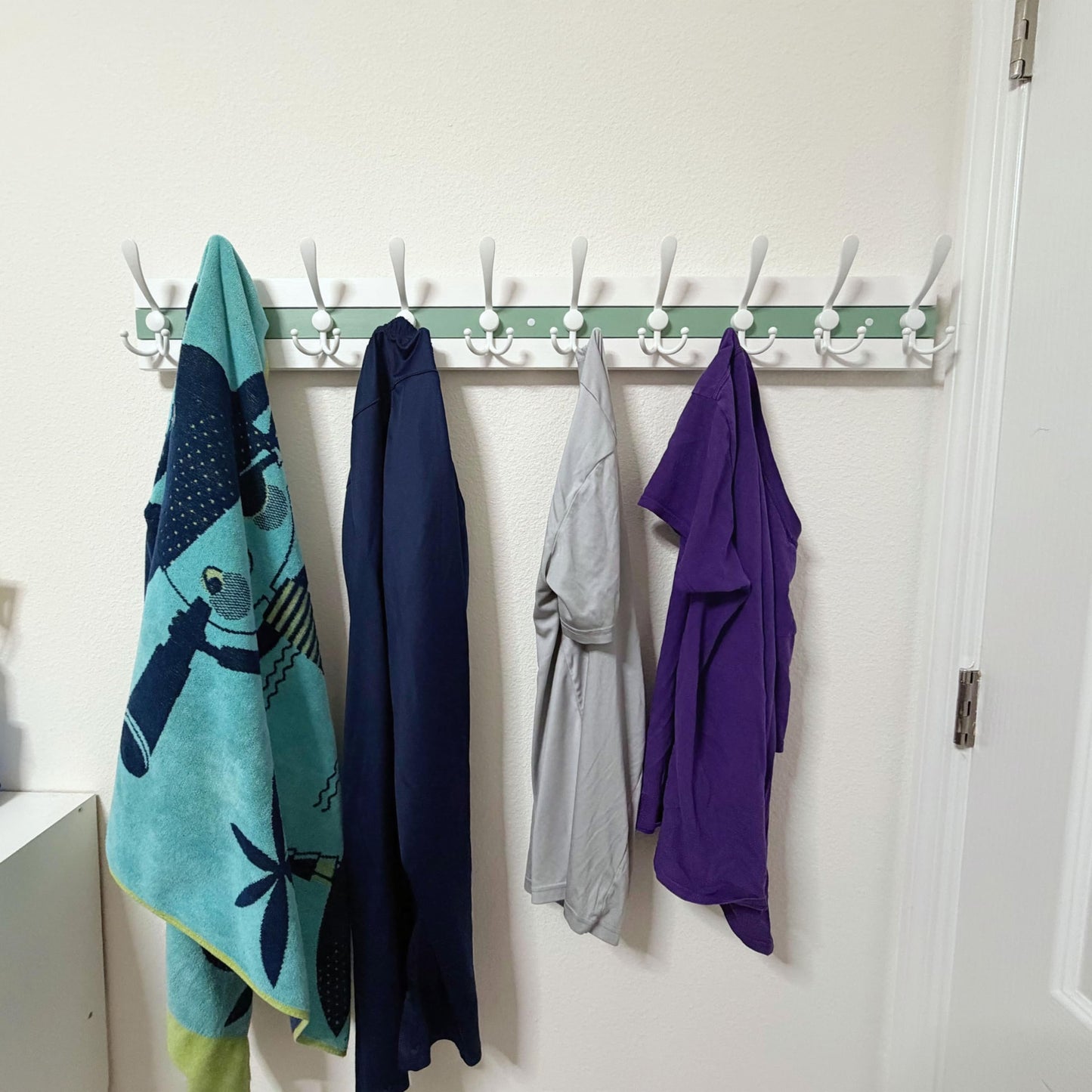 SKOLOO Coastal Wall Mounted Coat Rack - 38-1/8" Beach House Entryway Wooden Coat Hook with 10 Hooks for Hanging Coats, Hats or Towels