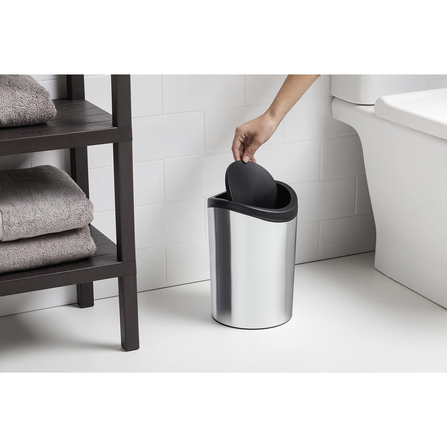 TATAY Bathroom Swing-Top Bin, 6 L, Compact Modern Design, 19 x 19 x 28 cm