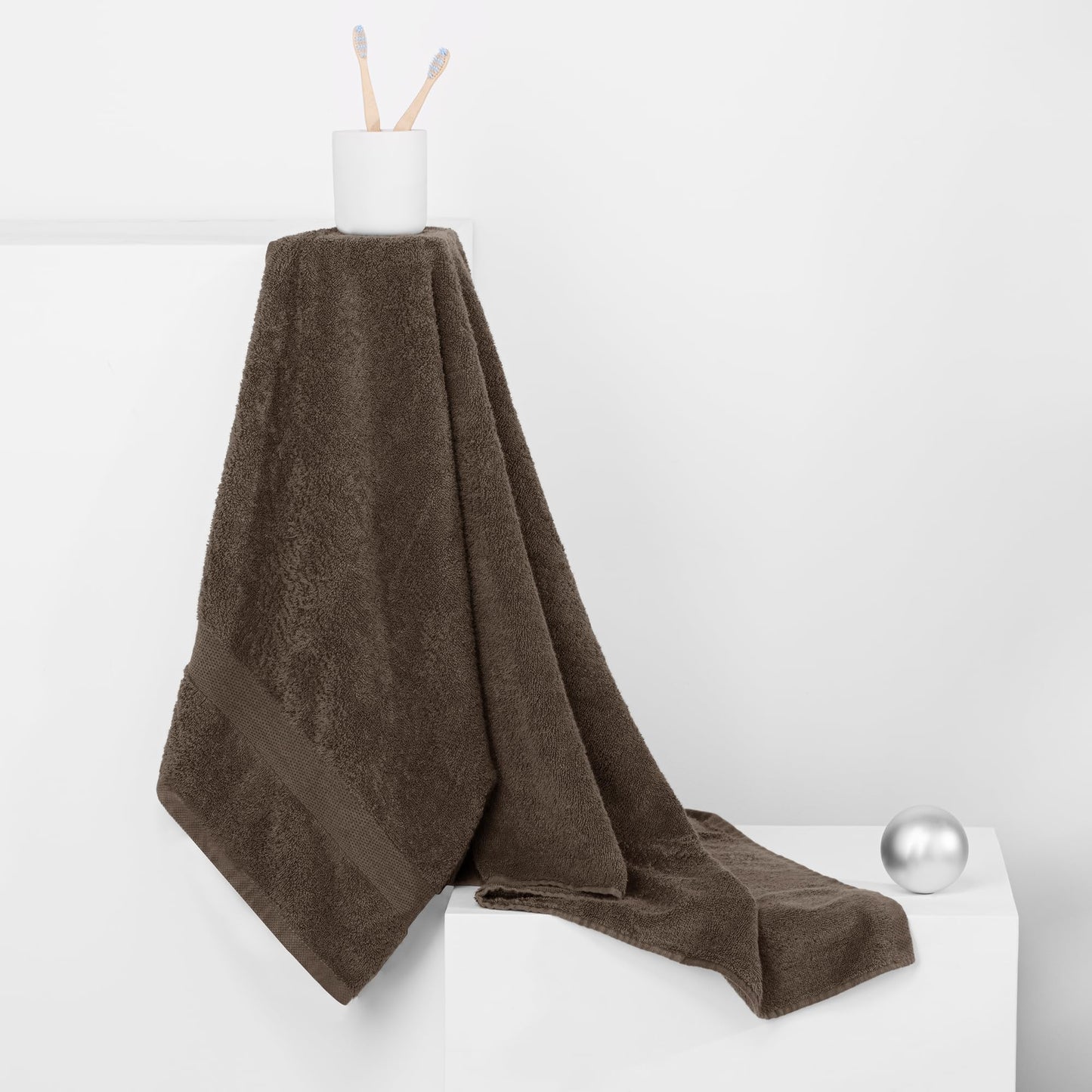 DecoKing Set of 10 Cotton Quality 525 g/m² 4 Guest Towels 30 x 50 cm 4 Hand Towels 50 x 100 cm and 2 Bath Towels 70 x 140 cm Brown Nut Brown