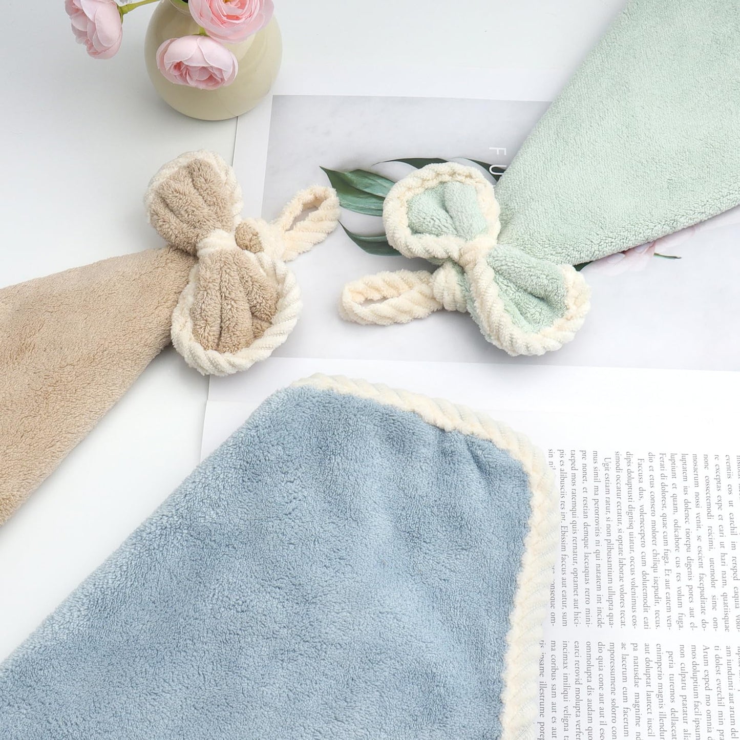 LHNNDM Pack of 3 Kitchen Bathroom Hand Dryer Towels, Microfibre Coral Fleece Lovely Hand Towels,Microfiber Coral Velvet Hand Towels Hanging Loop,Dry