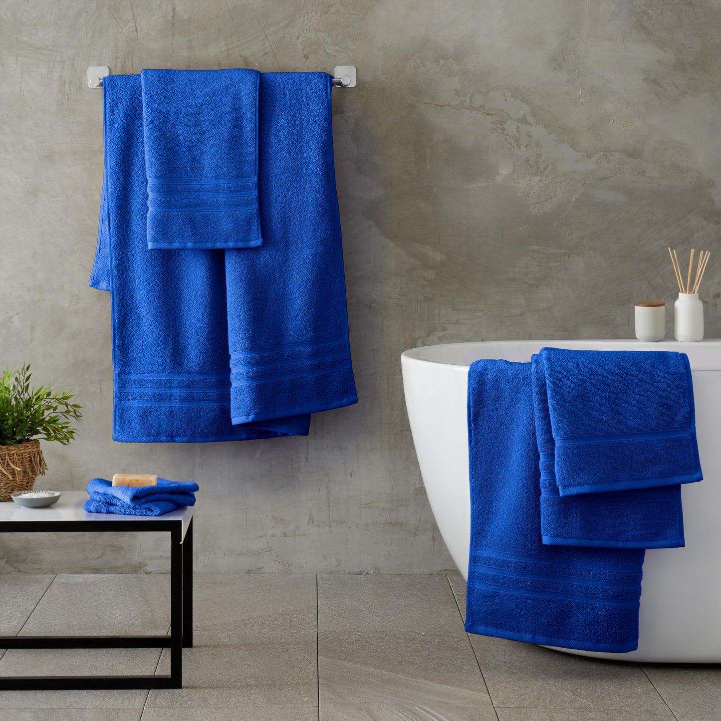 Catherine Lansfield Zero TwistZero Twist Cotton 50x85cm Hand Towel Cobalt Blue