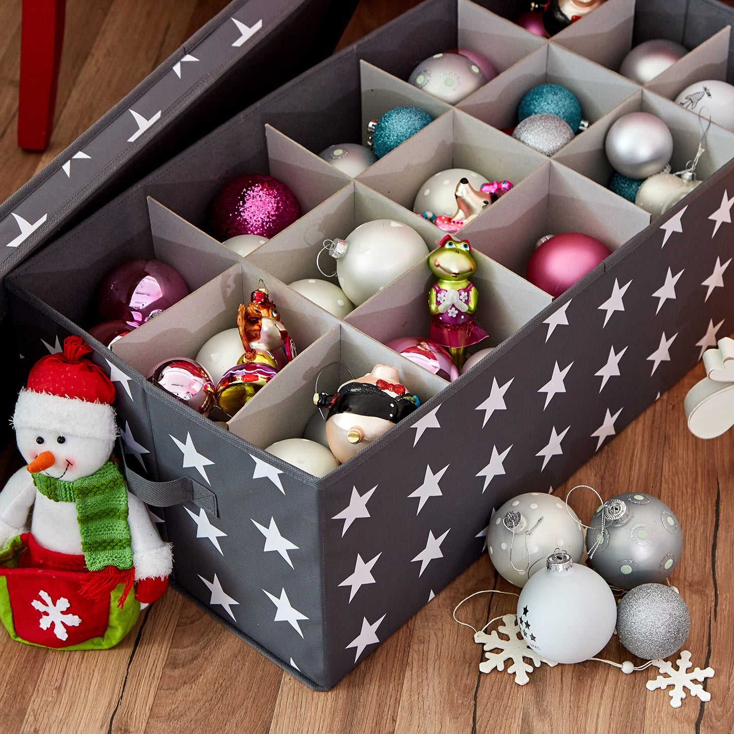 LOVE IT STORE IT Storage Box for Christmas Baubles - Box for Fabric Christmas Tree Decorations - Reinforced with Cardboard - 30 Compartments