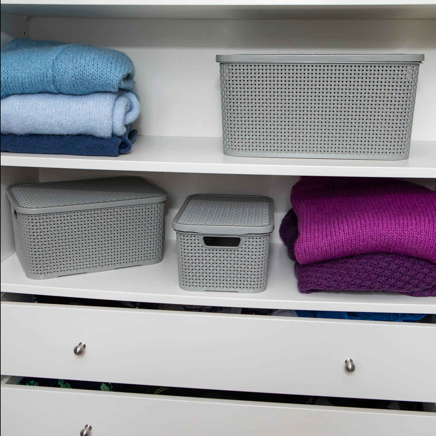 BranQ - Home essential Set of 2 baskets with lid in rattan design, size S 7 L, BPA free, PP plastic, light gray, 28.5 x 19.5 x 12.9 cm, 2 pieces, S
