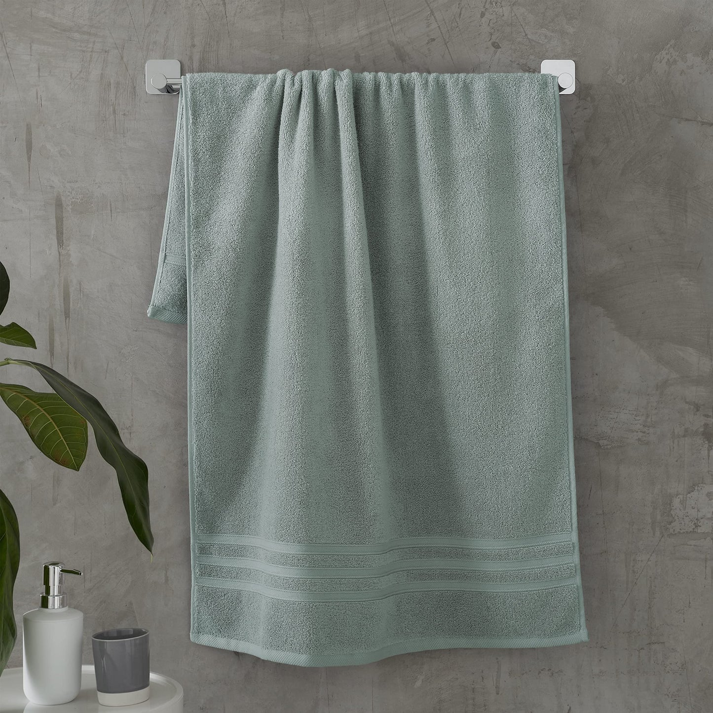 Catherine Lansfield Zero Twist Cotton 70x120cm Bath Towel Sage Green