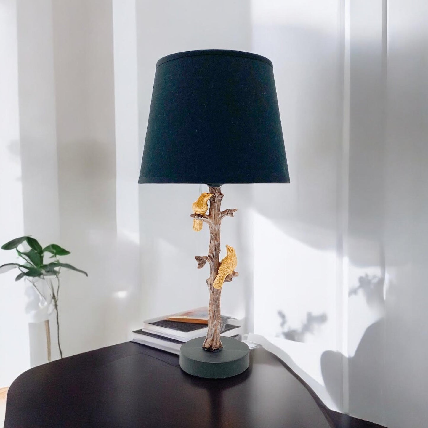 AcaciaHome Parrot Table Lamp with Drum Shade – Stylish Modern Animal-Inspired Resin Base, Decorative Lighting with Cozy Ambient Glow for Bedroom, Hallway, Living Room, or Home Décor (Table Lamp 44cm)