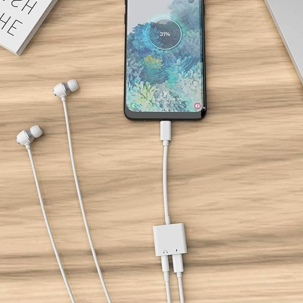 FX 2-in-1 Phone Audio Adapter for Phone 7/7plus, 8/8plus, XR - White