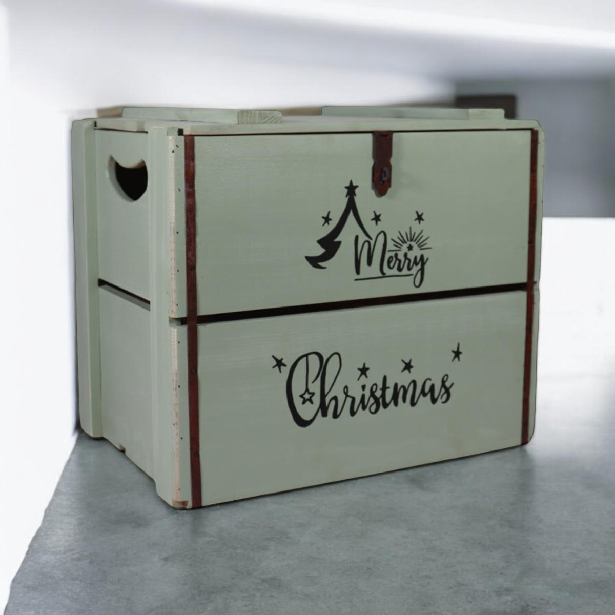 AcaciaHome Vintage and Charming Rustic Merry Xmas Storage Crate – Stackable and Durable Xmas Eve Wooden Box with Dust-Proof, Freestanding, Non-Lidded with Handle for home, garden (Vintage Green)