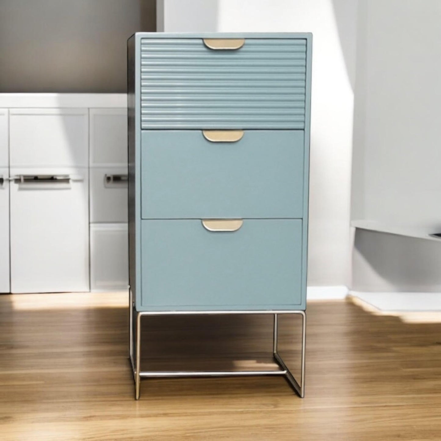 Contemporary and Stylish 64CM Wooden 3 Drawer Bedside Table - Compact Storage Solution with Smooth Sleek Design Wood Frame Drawer Slides for Easy Access to Home Essentials (Green)