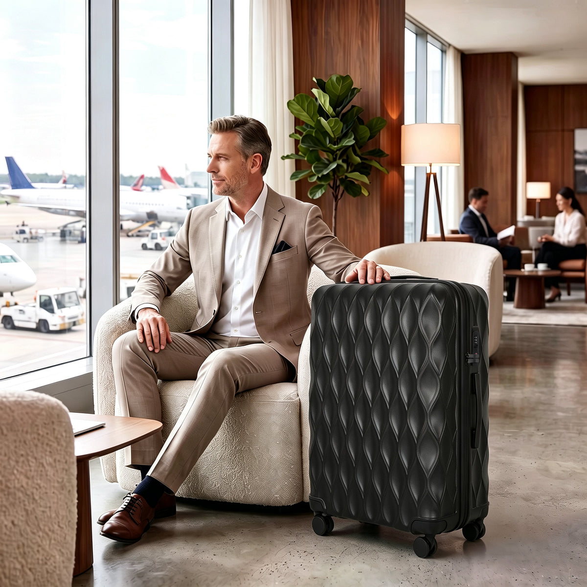 HOMCOM 30Inch 77cm Suitcase, ABS Hard Shell Checked Luggage with TSA Lock, Spinner Wheels, Telescopic Handle, Black
