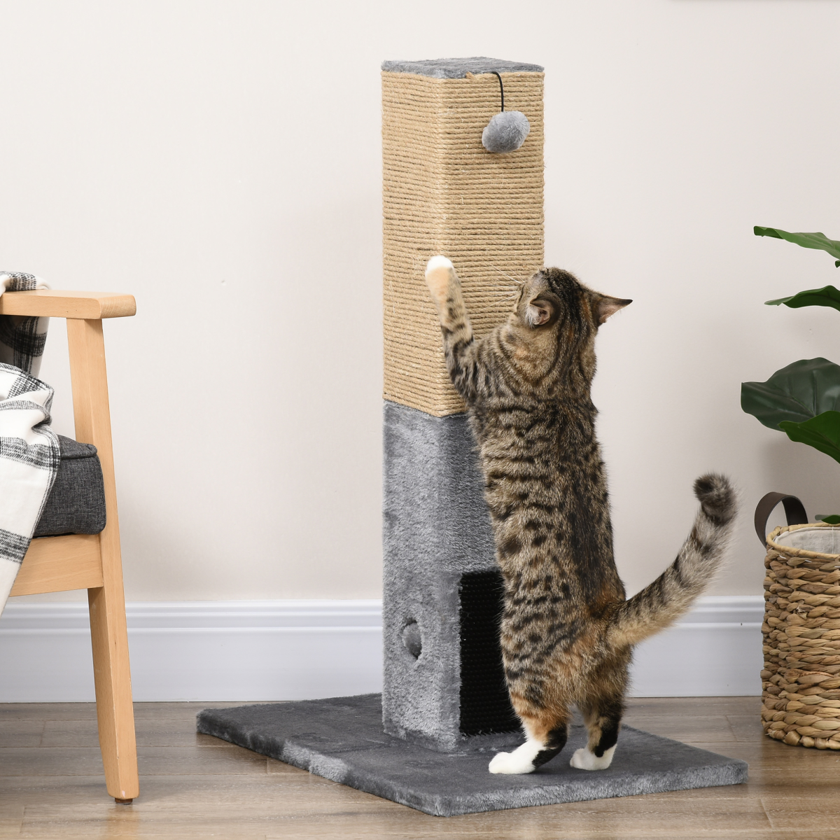 Cat Scratching Post 79cm Scratcher Climber Cat Tree Activity Centre - Grey