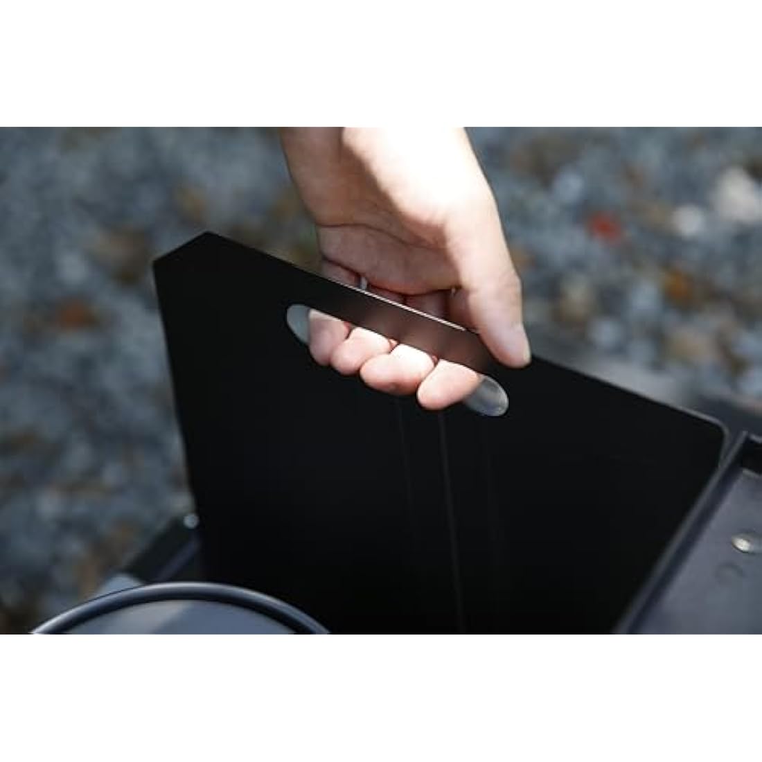 HIKEMAN Camping Stove Windshield - Outdoor Folding Gas Stove Windshield,Portable Cooking Windscreen,Camping Wind Blocker with a Storage Bag for Camping,Hiking,Picnic,Cooking (Black)