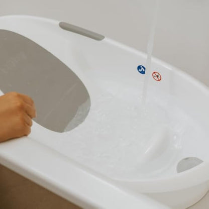 Nuby Newborn Baby Bath with Anti-Slip Support | Soft Headrest | Plug | Suitable from Newborn (White)