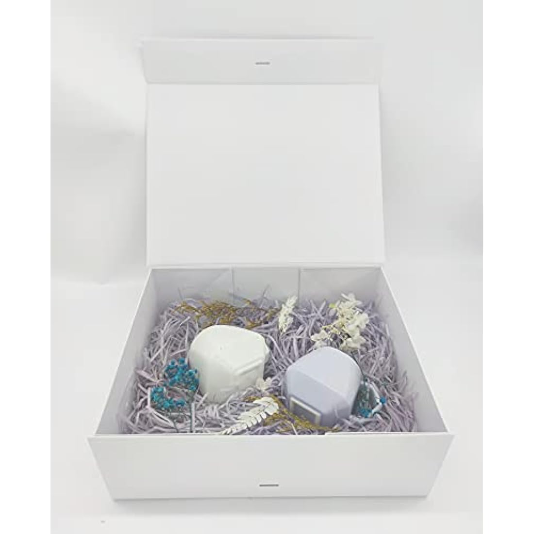 White Gift Box, 33x26x11cm Large Gift Box with Magnetic Lids and Silk Ribbon Specially Designed for Presents Birthdays, Holidays, Anniversaries Gift Packaging