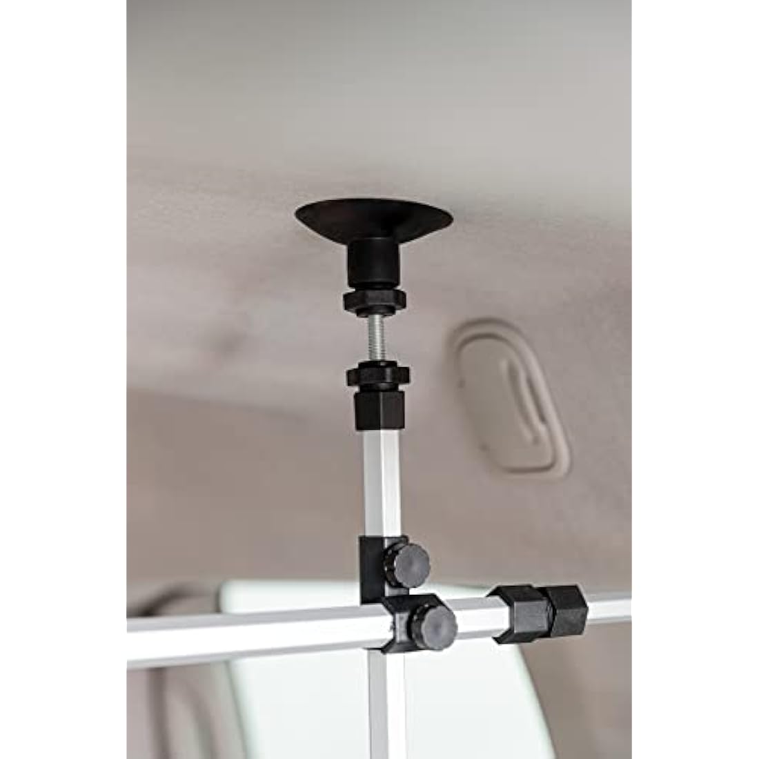 Trixie 13171 Car Grille, Width 96-163 cm Height 34-48 cm, Silver/Black, 3031g [Energy Class A]