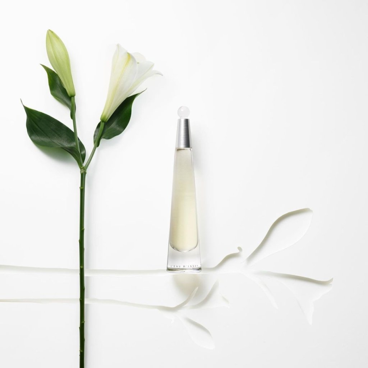 Issey Miyake L'Eau d'Issey Eau De Toilette Spray 50ml / Body Lotion 50ml / Shower Gel 50ml