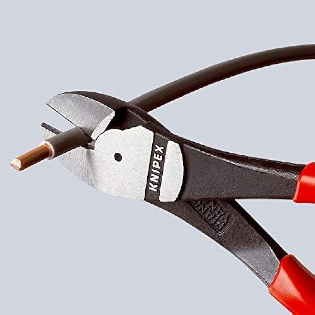 Knipex High Leverage Diagonal Cutter black atramentized, plastic coated 180 mm (self-service card/blister) 74 01 180 SB