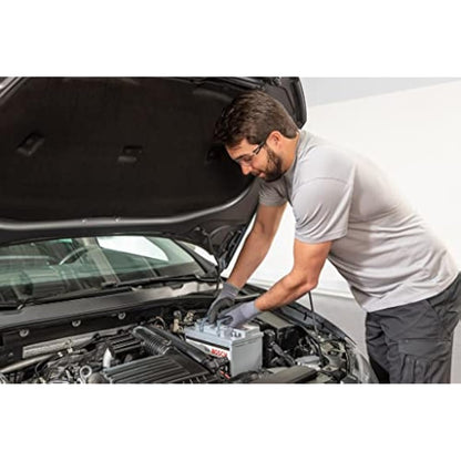 Bosch S4018 - Car Battery - 40A/H - 330A - Lead-Acid Technology - for Vehicles without Start/Stop System