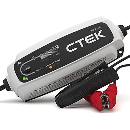 CTEK CT5 Time to Go - Fully Automatic Battery Charger with Countdown Display (Charges, Maintains and Reconditions Car and Motorcycle Batteries) 12 V, 5 Amp