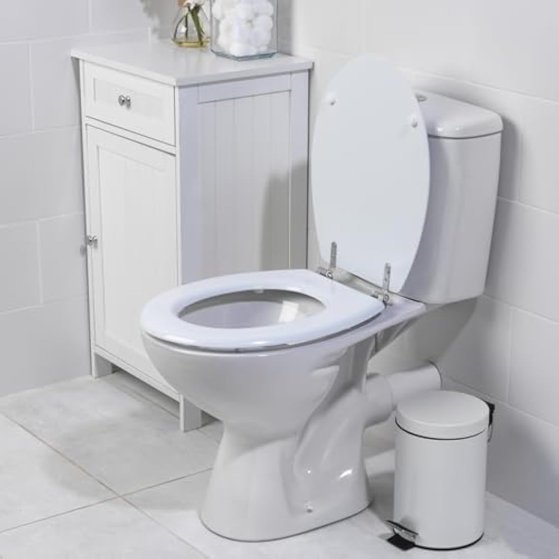 Beldray Toilet Seat - O Shaped White Tongue & Groove Wooden Cover, 18 Inch 36 x 42.8 cm, Fits Most Standard Sized Toilets, Stainless Steel Hinges, Simple Fitting, Quick Release For Easy Cleaning