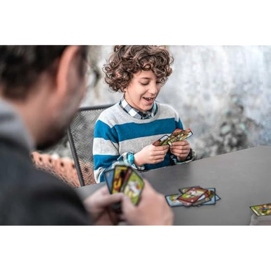 Mattel Games UNO Minecraft, Collectible Card Deck with 112 Cards, Card Game for Family Game Night, Use as Travel Game, Engaging Gift for Kids, 2 to 10 Players, Ages 7 and Up, FPD61
