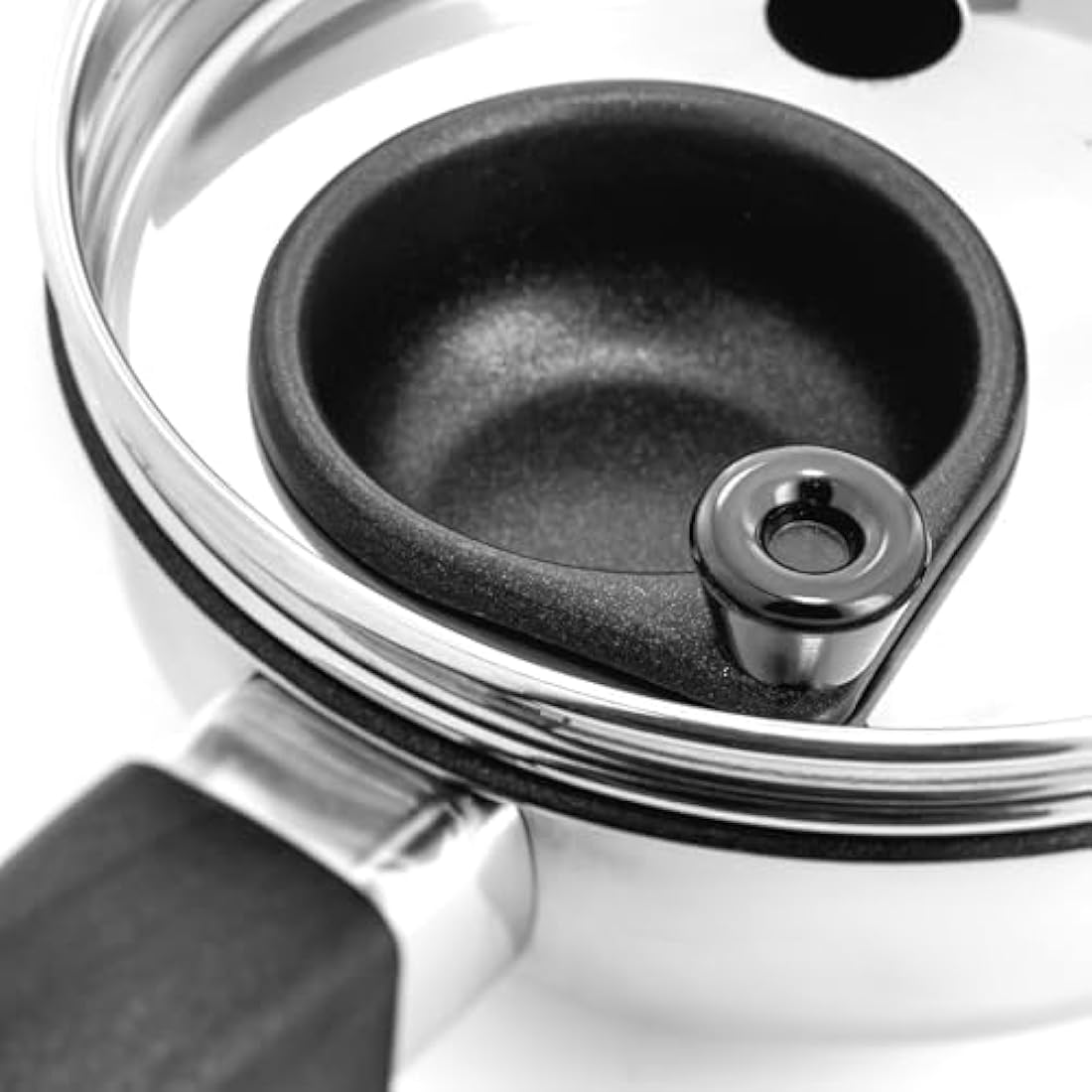 Judge Essentials Four-Cup Egg Poacher and Stainless Steel Frying Pan, 20cm, Vented Glass Lid and Stay-Cool Handle