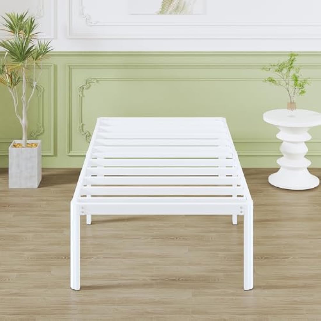Lutown-Teen 46 cm High Small Single Bed Frame 2ft 6 with Rounded Corners, Heavy Duty Metal Bed Frames Small Single with Steel Slats, Ample Space Underneath, Noise Free, Easy Assembly, White