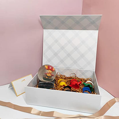 Tekhoho White Large Gift Box 33x23.7x10 cm, Premium Present Box with Magnetic Lid and Ribbon for Holidays Wedding Birthday Gift Packaging, Plaid Lining
