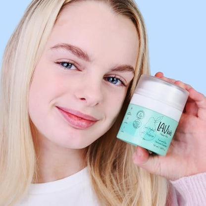 Lav Kids Moisturising Skincare Bundle- Foaming Facial Cleanser 100ml & Face Moisturiser 50ml (green, blue)