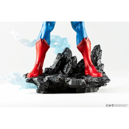 DC Heroes: Superman (Classic Version) Previews Exclusive 1:8 Scale Statue