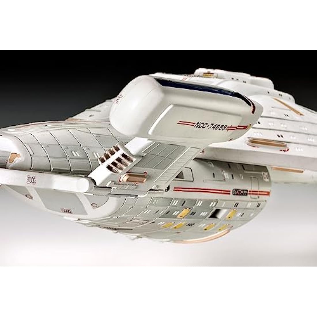 Revell 04992 U.S.S. Voyager 1:670 Scale Unbuilt/Unpainted Plastic Model Kit