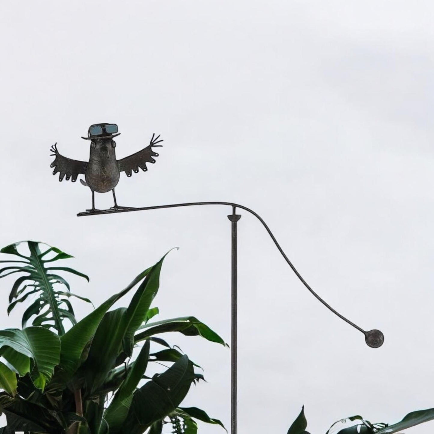 Durable Owl Bird Garden Spinner Metal Stake with Whimsical Spinning Motion - Unique Decorative Outdoor Art for Gardens, Porches, Balconies, Flower Beds, Lawns & Pots