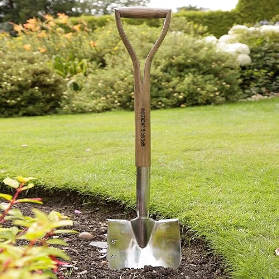 Spear & Jackson 4650PS Traditional Stainless Planting Spade, Brown