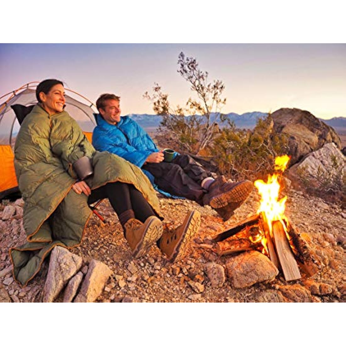 Get Out Gear Double Puffy Camping Blanket - Extra Puffy, Packable, Lightweight and Warm | Ideal for Outdoors, Travel, Stadium, Festivals, Beach, Hammock | Water-Resistant Camp Quilt (Olive/Orange)