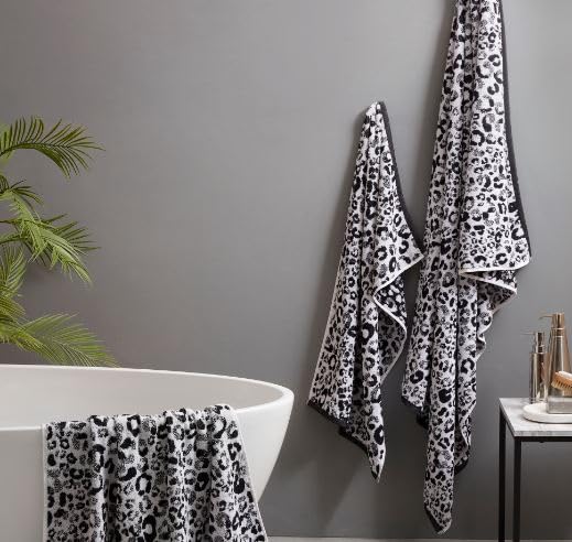 Fusion - Black Animal Print Bath Towel (70 x 130cm) - 100% Cotton - Cheetah/Leopard Paw Print - Safari Zoo Animal Towel