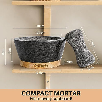 Tortillada – 16 cm Mortar and Pestle Set Large Made of Natural Granite with Anti-Scratch Wood Base Granite Spice Herb Grinder Pill Crusher with 50 Recipes, Black