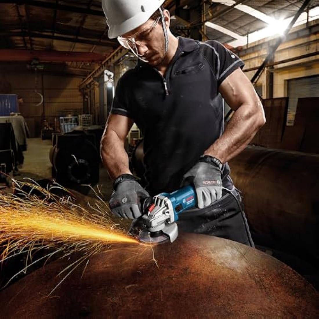 Bosch Professional Corded Angle Grinder GWS 7-115 (240V, 720W, incl. Auxiliary handle, Backing flange, Locking nut, Protective guard, Two-hole spanner)