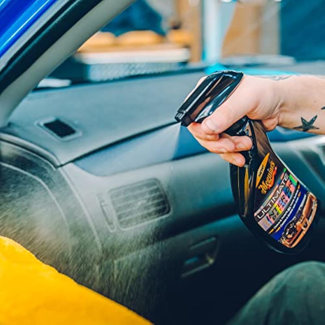 Meguiars Ultimate Interior Detailer 450ml for a satin finish